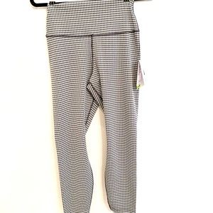 Nike Yoga Leggings. High Rise Crop black + white gingham. Tags on, size medium.